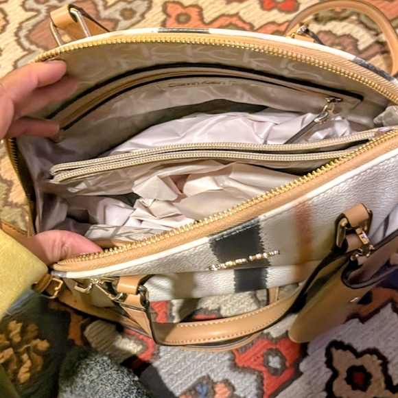 Calvin Klein White and Tan Striped Satchel - Picture 3 of 3
